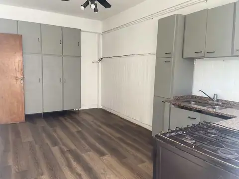 Gobernador Carlos Tejedor 1100