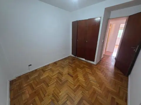 3 ambientes al contra frente con cocina independiente lumi