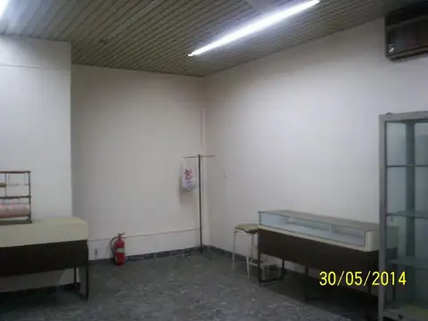 Local en Alquiler en Valentin Alsina, $ 700.000