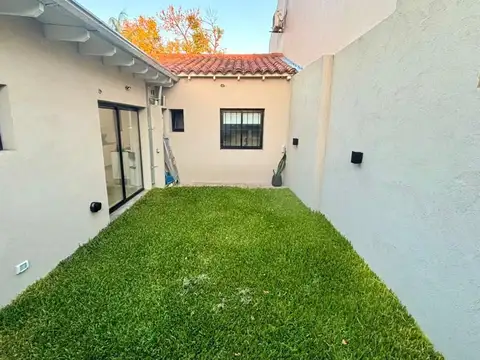 Casa Chalet  en Venta en Ciudad Jardin, Tres de Febrero, G.B.A. Zona Oeste