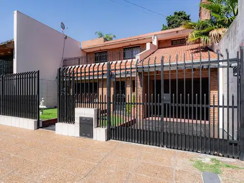Venta de Casa de 4 ambientes en Ciudad Madero