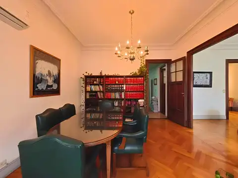 Venta 5 ambientes de categoría edificio histórico