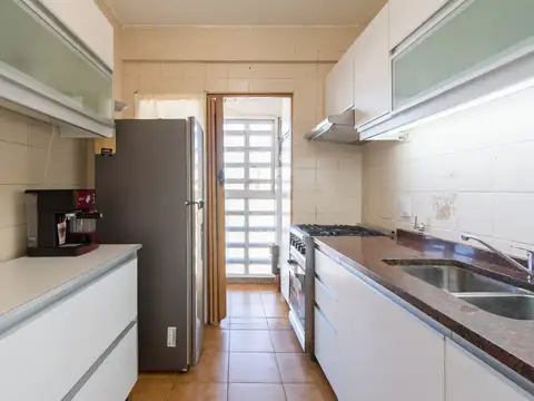 Departamento 5 ambientes con 2 baños