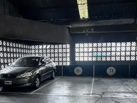 Ciudad De La Paz 2000 Belgrano Cochera U$20.000