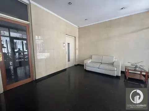 Departamento 8 ambientes con 3 baños