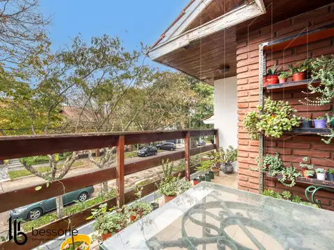 OPORTUNIDAD 7 AMBIENTES EN PARQUE LURO