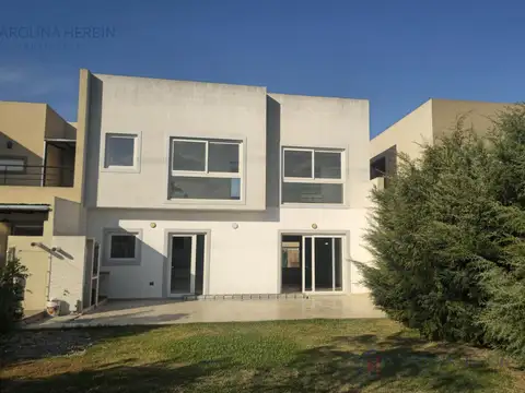 Casa en Buenos Aires Village