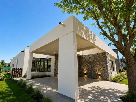 Casa de 4 ambientes a estrenar, con entrega a 12 meses.  Barrio Cerrado Santa Rita,San Vicente.