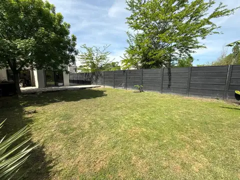 Casa en Venta en La Reja, USD 75.000