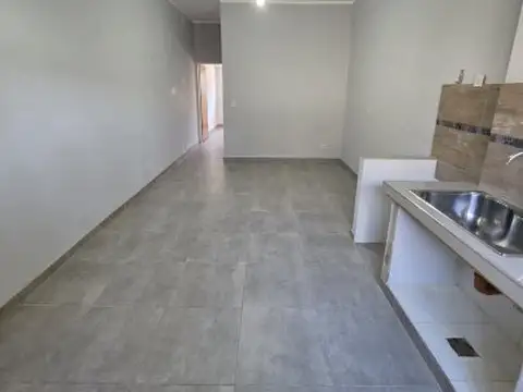 Depto Tipo Casa en Alquiler de 2 ambientes