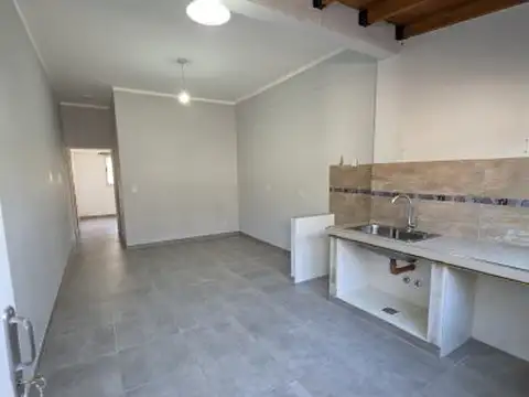 Pola 608 , Piso 0