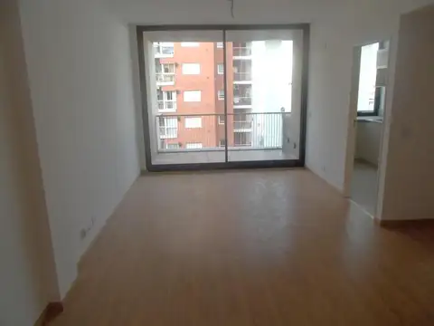 HERMOSO 3 AMBIENTES FRENTE COCHERA PILETA SUM