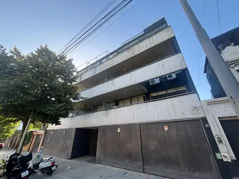 Excelente monoambiente amueblado,balcón, amenities.