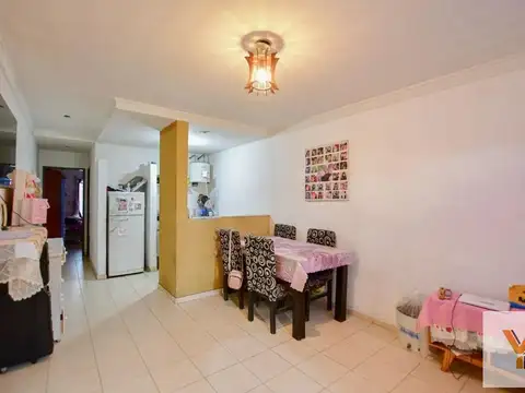 Depto Tipo Casa 2 ambientes con 1 baño