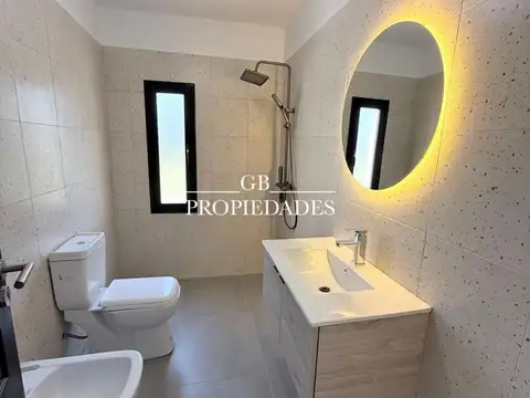 Venta de Casa 5 AMBIENTES en Santa Emilia, Pilar