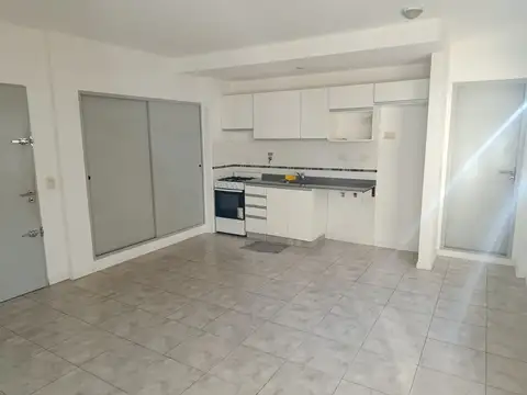 Teniente General Juan Domingo Perón 3800, Piso 2