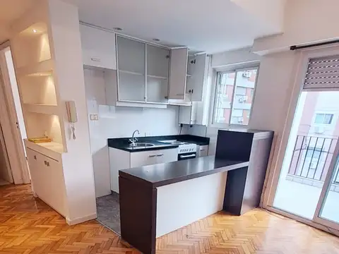VENTA - DEPARTAMENTO 2 AMBIENTES - BALCON ATERRAZADO - MUY BUEN ESTADO Y UBICACION