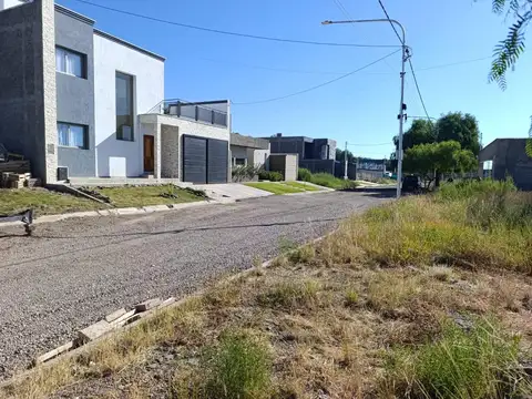 Terreno en Venta 22  mts Fondo
