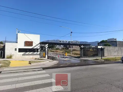 COCUCCI INMOBILIARIA VENDE casa en Las Heras