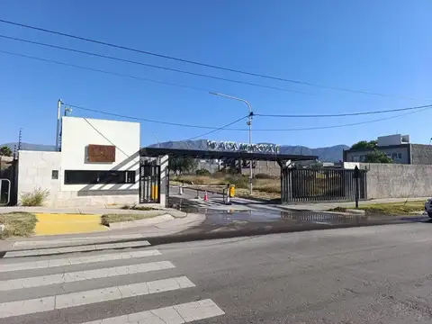 COCUCCI INMOBILIARIA VENDE casa en Las Heras