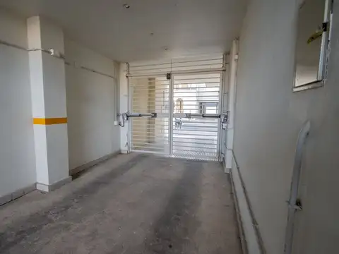 Se VENDE cochera en Torre Chacabuco