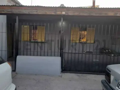 Arturo Compton  mza 6 lote 14 , Piso 0