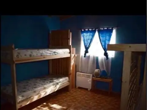 Casa 2 ambientes con 1 baño