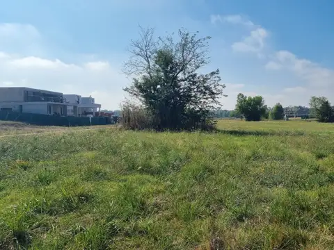 Excelente lote interno en barrio Tilbury