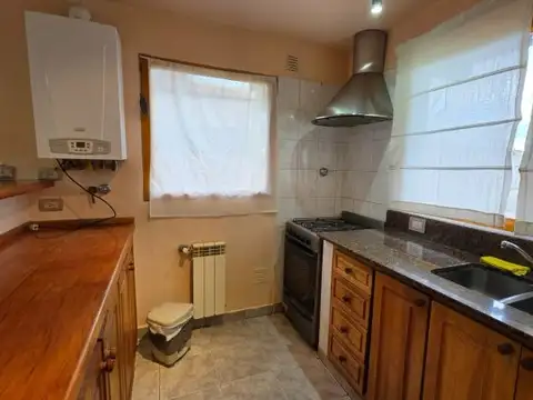 ALQUILER DE CABAÑA DE 2 DORMITORIOS AMUEBLADA EN VILLA AYELÉN, ESQUEL
