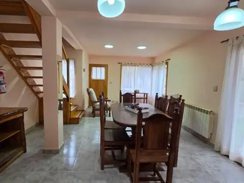 Casa 3 ambientes con 2 baños