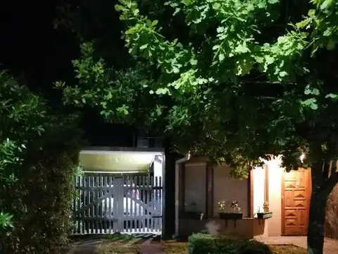 Casa 3 ambientes con 2 baños