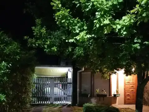 Casa 3 ambientes con 2 baños