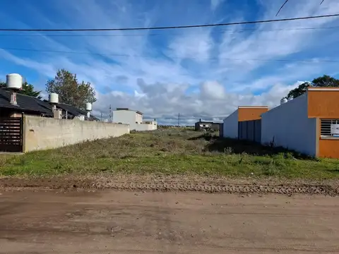 lote 15 x 28 metros venta Lucila del Mar