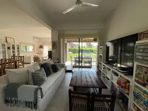 Casa en Venta en Bella Vista, USD 350.000