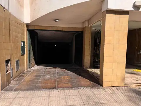 Cochera Fija Y Cubierta En Venta Villa Crespo