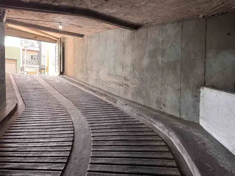 Cochera Fija Y Cubierta En Venta Villa Crespo