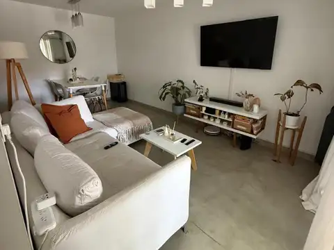 Oliden 1100, Piso PB
