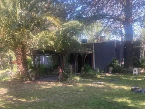 Casa en venta - 2 Dormitorios 1 Baño - Arturo Seguí