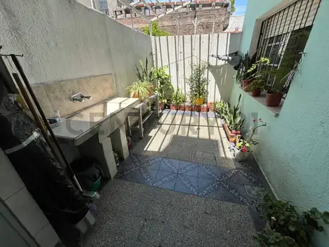 VENTA PH 3 AMBIENTES CON PATIO EN PIÑEYRO