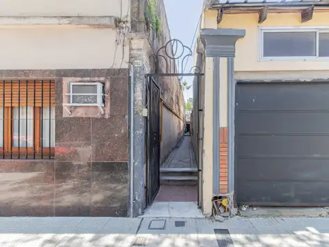 Alfredo R. Bufano 1000, Piso Pb