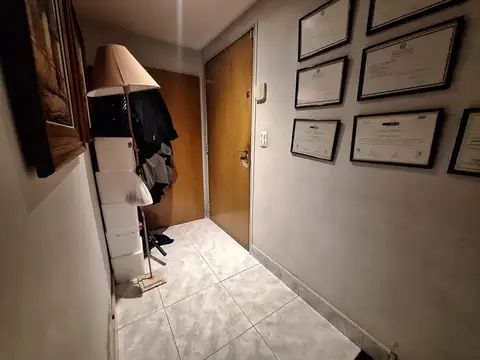 VENTA DEPARTAMENTO TRES AMBIENTES SAN MARTIN CENTRO