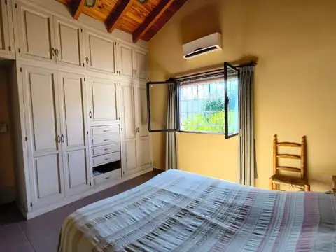 Casa en Solares de Urquiza Guaymallén | 3 Dormitorios y Cochera Doble | Seguridad