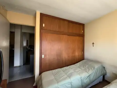 Venta Casa Solares de Urquiza 3 dormitorios Cocheras Jardín Accesos Transporte Ubicación Flipping