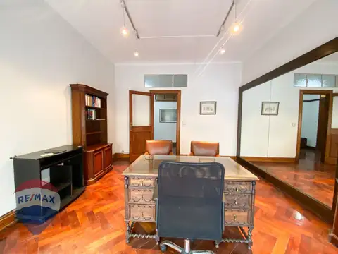 Oficina en Venta 69 años