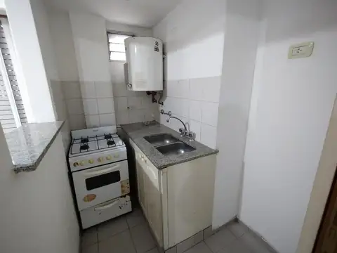 Departamento en Alquiler en Nuestra Señora De Lourdes, $ 300.000