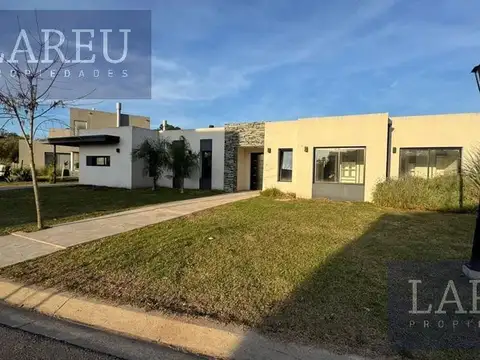 Casa en Barrio Privado Santo Tomas, Pilar