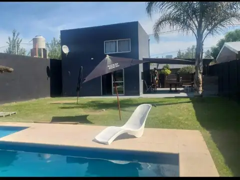 Casa en Venta con 1 cochera