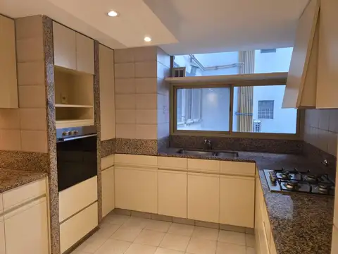 Departamento en Alquiler de 3 dormitorios