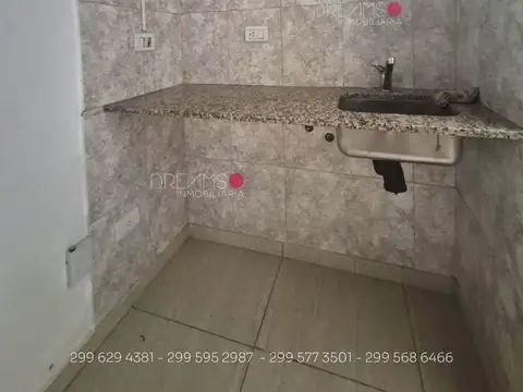 Local - Alquiler - Argentina, Neuquén - Gdor. Francisco Denis 465