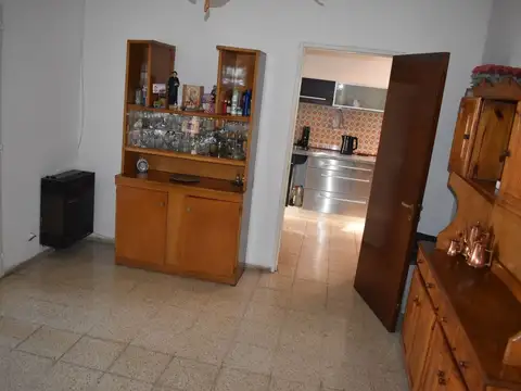 VENTA CASA 3 DORMITORIOS B° CRISOL